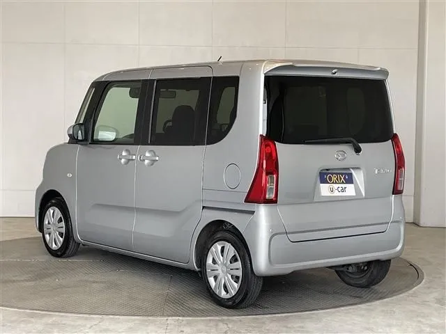 タント（ダイハツ）の車両写真