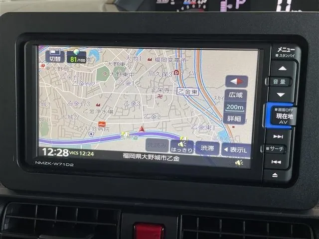 タント（ダイハツ）の車両写真