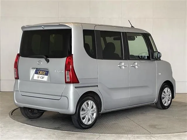 タント（ダイハツ）の車両写真