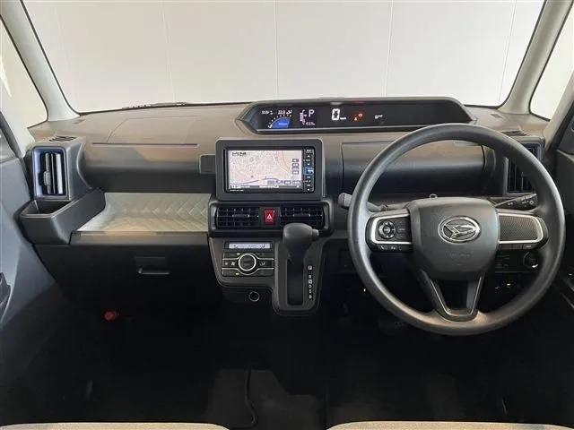 タント（ダイハツ）の車両写真