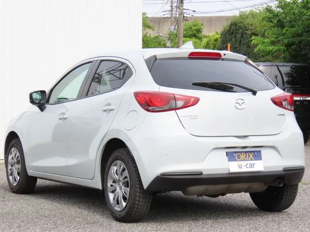 ＭＡＺＤＡ２（マツダ）の車両写真