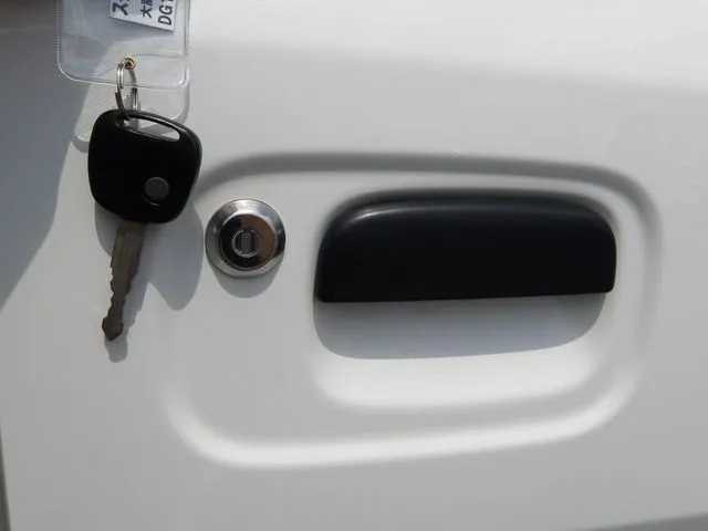 マツダ　スクラムバン