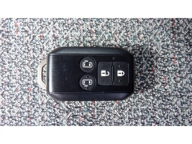 スズキ　スペーシア