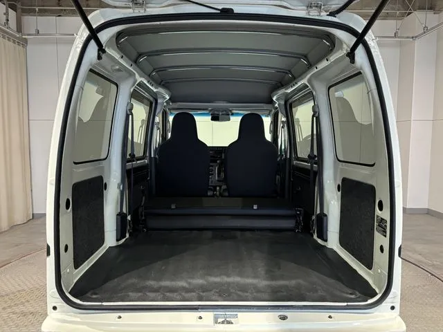 ダイハツ ハイゼットカーゴ 4WD