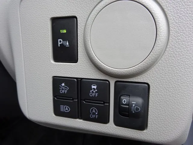 ミラ　イース（ダイハツ）の車両写真