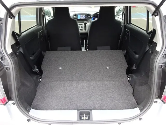 ミラ　イース（ダイハツ）の車両写真