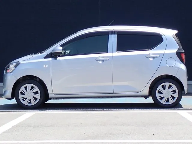 ミラ　イース（ダイハツ）の車両写真