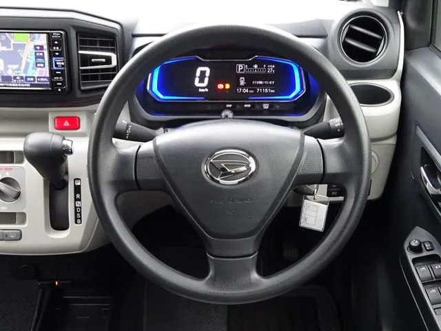 ミラ　イース（ダイハツ）の車両写真