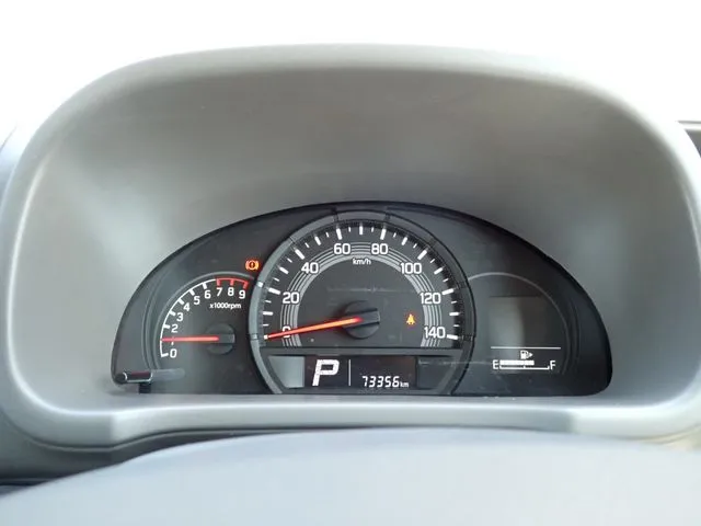 エブリイバン（スズキ）の車両写真