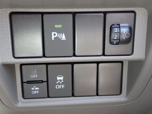 エブリイバン（スズキ）の車両写真