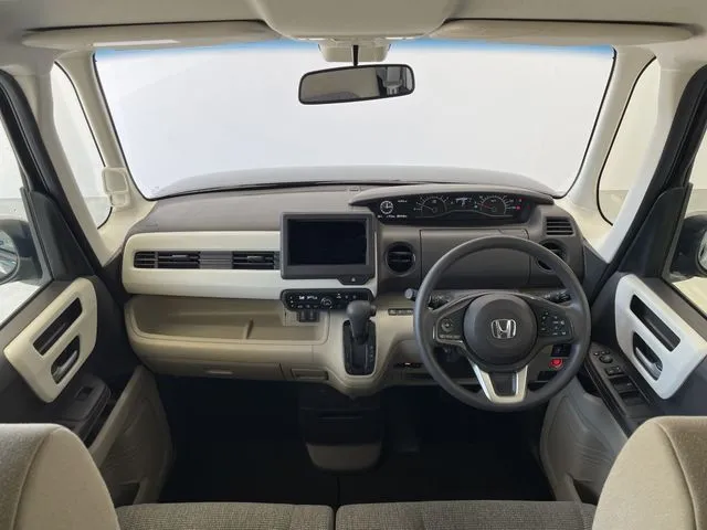N BOX(ホンダ)の車両写真