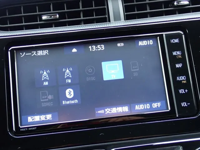 アクア（トヨタ）の車両写真
