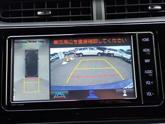 アクア（トヨタ）の車両写真