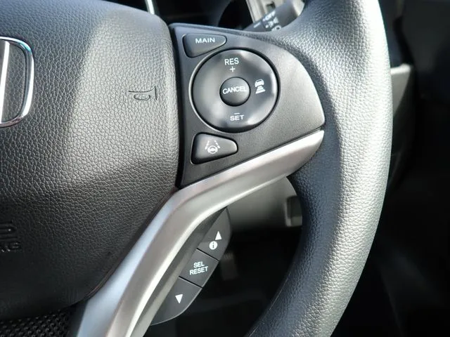 フィット　ハイブリッド（ホンダ）の車両写真