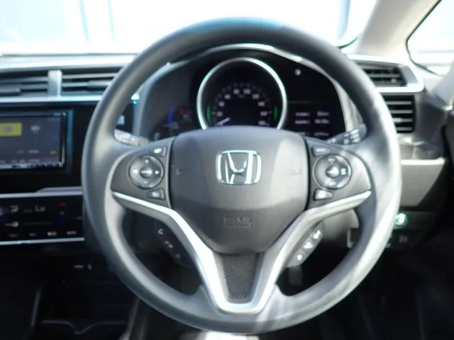 フィット　ハイブリッド（ホンダ）の車両写真