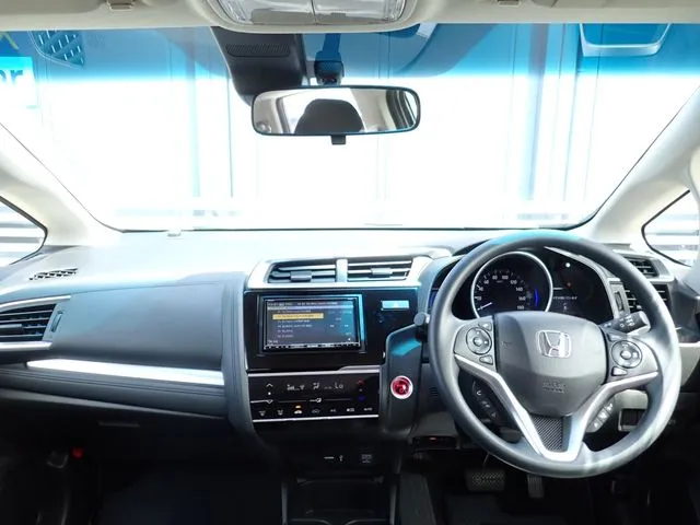 フィット　ハイブリッド（ホンダ）の車両写真