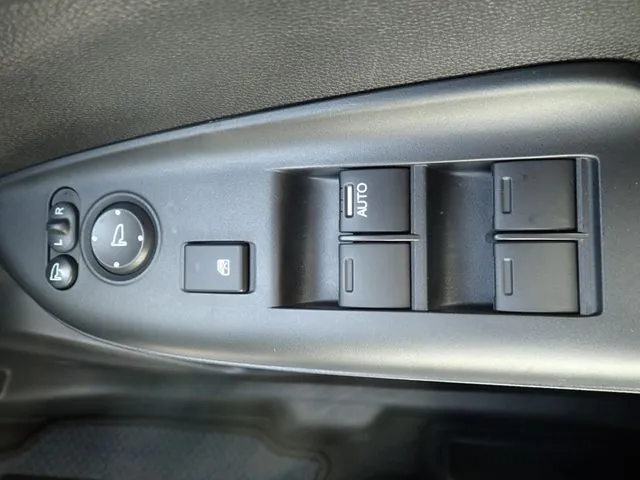 フィット　ハイブリッド（ホンダ）の車両写真