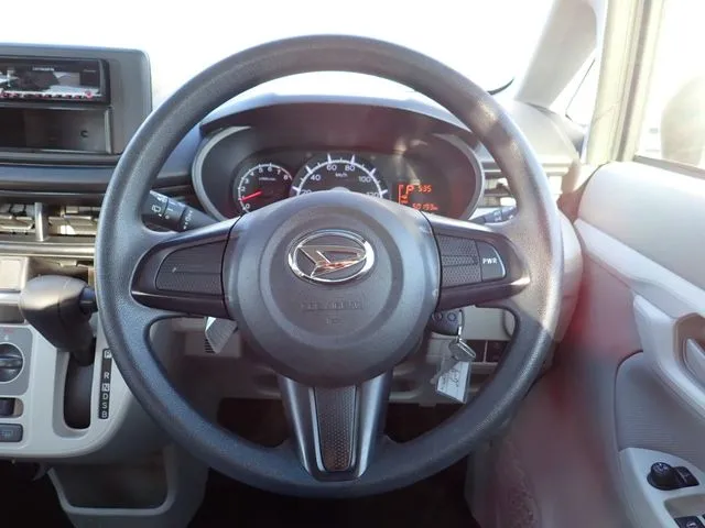 ダイハツ　ムーヴ