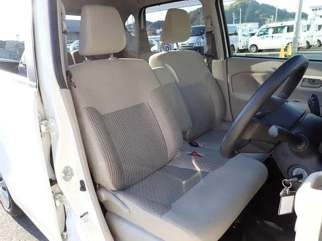 ダイハツ　ムーヴ