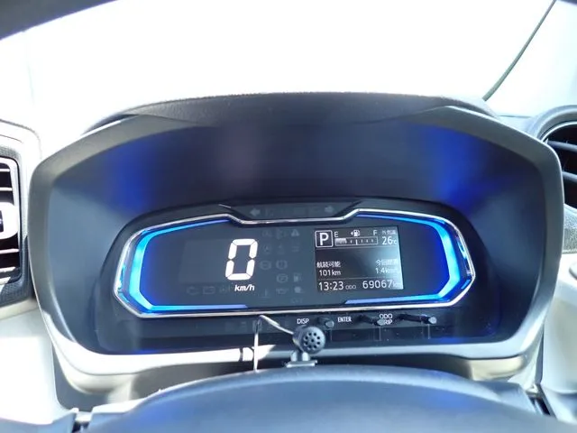 ミラ　イース（ダイハツ）の車両写真