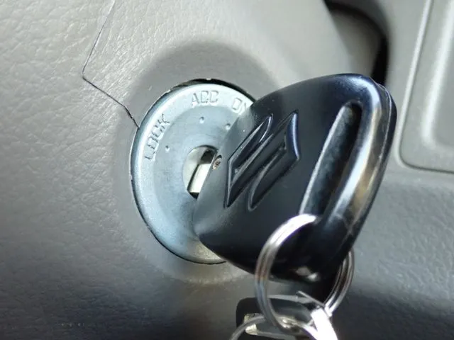 エブリイバン（スズキ）の車両写真