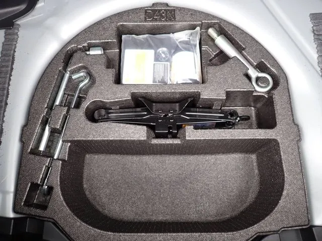 ＭＡＺＤＡ２（マツダ）の車両写真