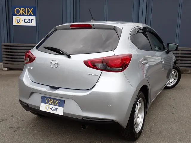 ＭＡＺＤＡ２（マツダ）の車両写真