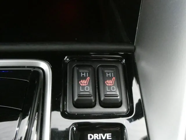 ミツビシ　エクリプス　クロス　ＰＨＥＶ