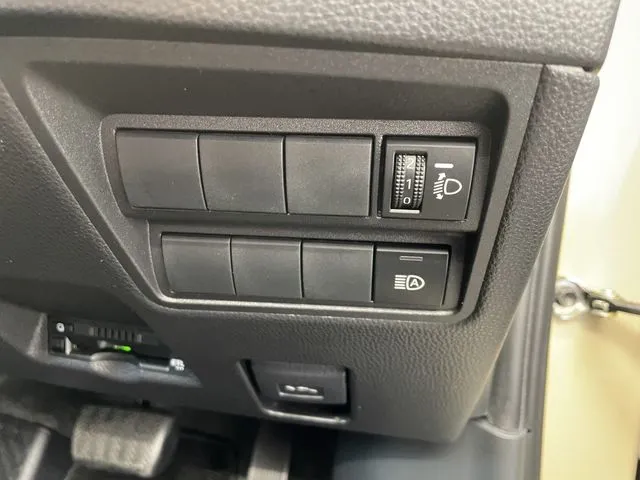 ヤリスクロス　ハイブリッド（トヨタ）の車両写真