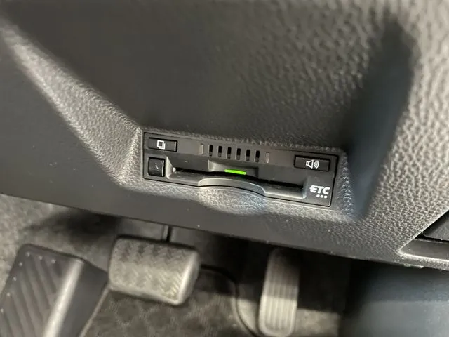 ヤリスクロス　ハイブリッド（トヨタ）の車両写真