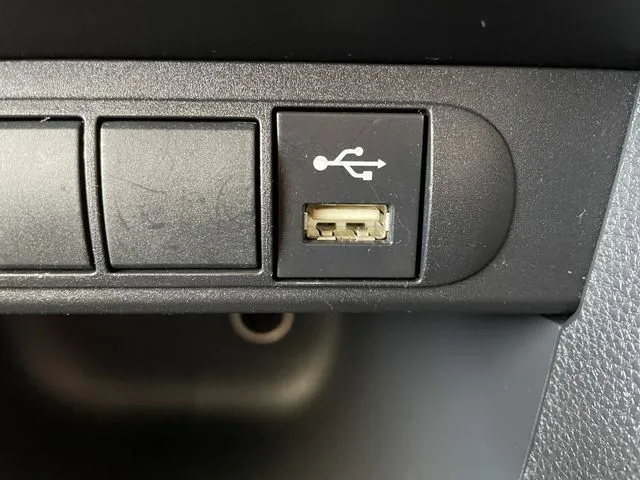 ヤリスクロス　ハイブリッド（トヨタ）の車両写真