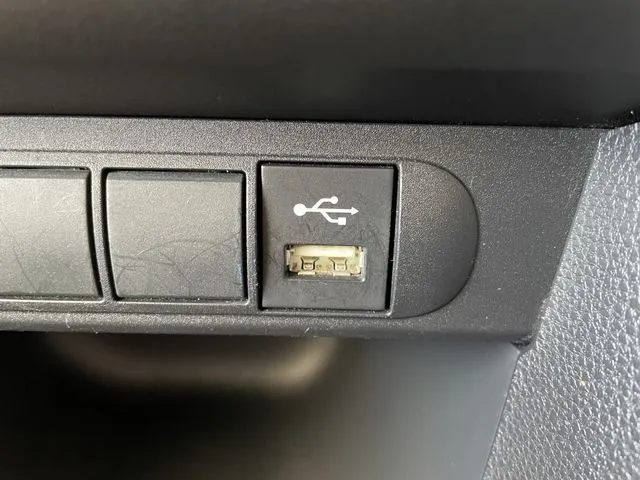 ヤリスクロス　ハイブリッド（トヨタ）の車両写真