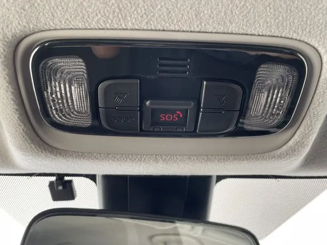 ヤリスクロス　ハイブリッド（トヨタ）の車両写真