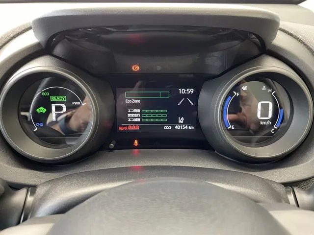 ヤリスクロス　ハイブリッド（トヨタ）の車両写真