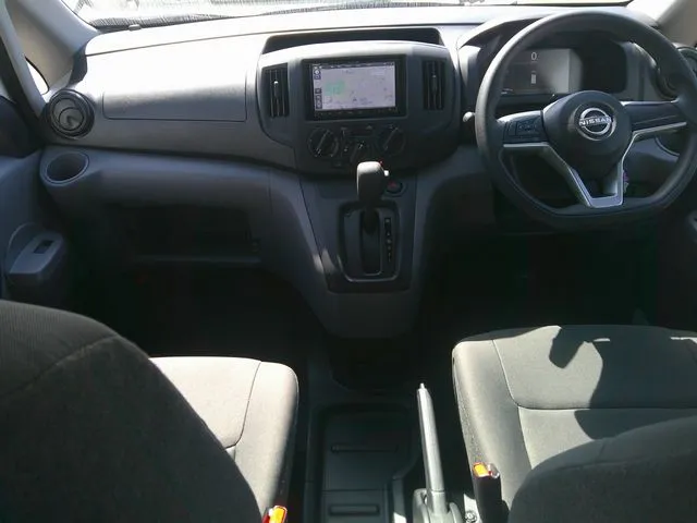 ニッサン　ＮＶ２００バネットバン　４ＷＤ