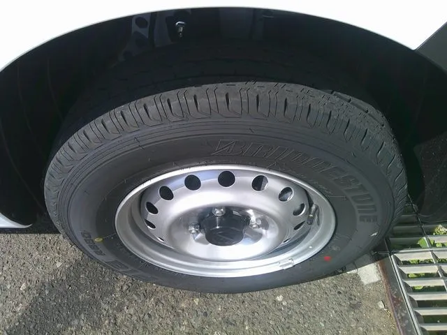 ニッサン　ＮＶ２００バネットバン　４ＷＤ