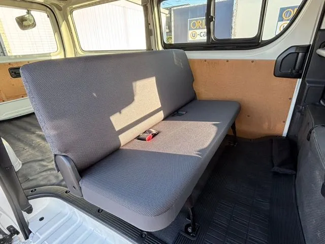 レジアスエースバン　１．２５ｔ　２ＷＤ（トヨタ）の車両写真