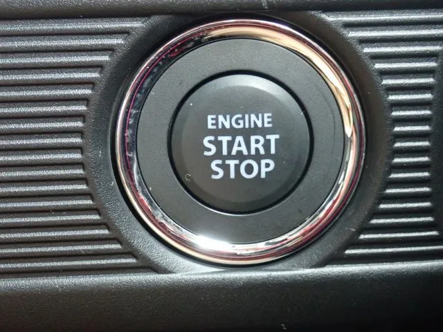 スペーシア（スズキ）の車両写真