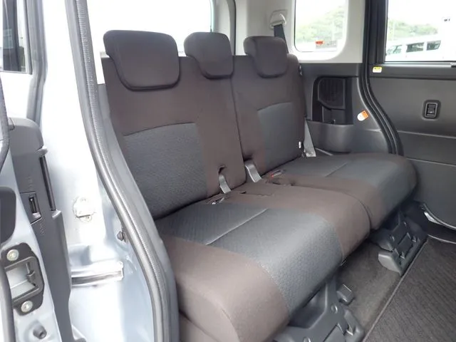 トール（ダイハツ）の車両写真