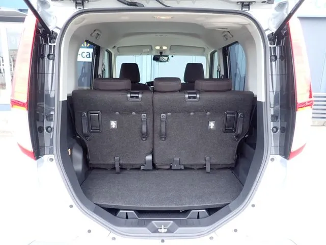 トール（ダイハツ）の車両写真