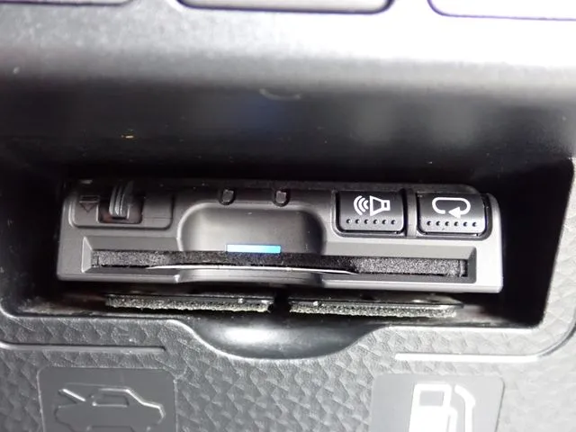 トール（ダイハツ）の車両写真