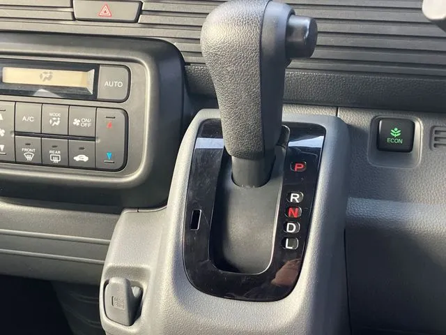 ホンダ　Ｎ－ＶＡＮ　４ＷＤ