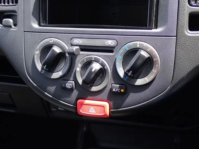 ニッサン　ＮＶ１５０　ＡＤ　２ＷＤ