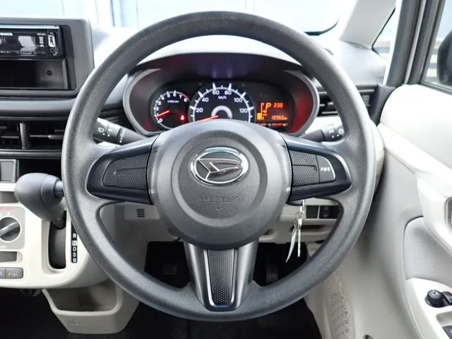 ムーヴ（ダイハツ）の車両写真