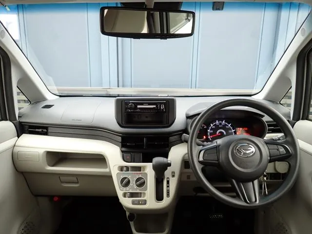 ムーヴ（ダイハツ）の車両写真