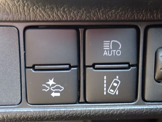 カローラフィールダー（トヨタ）の車両写真