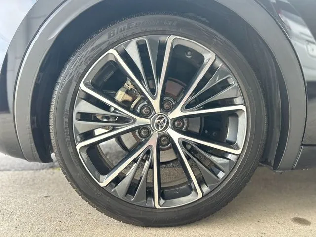 プリウス（トヨタ）の車両写真