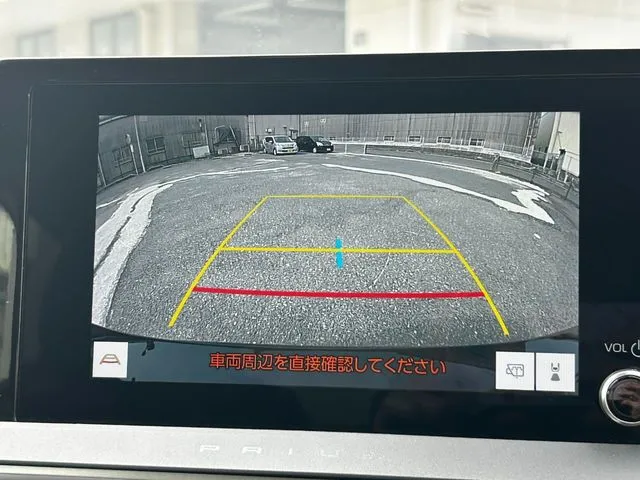 プリウス（トヨタ）の車両写真