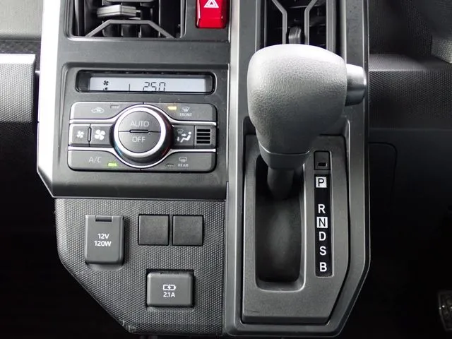 タフト（ダイハツ）の車両写真