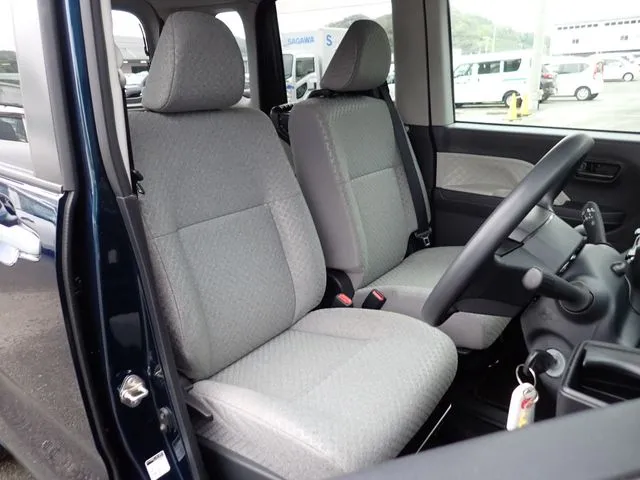 タント（ダイハツ）の車両写真